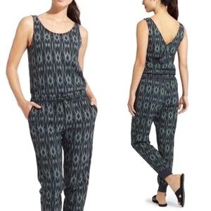 Athleta Ikat Cross Back Romper Jumpsuit Size 6
